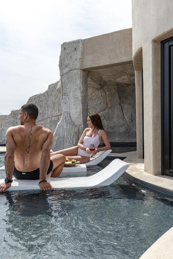 Senses Honeymoon Villa Private Pool Range Rover Car
