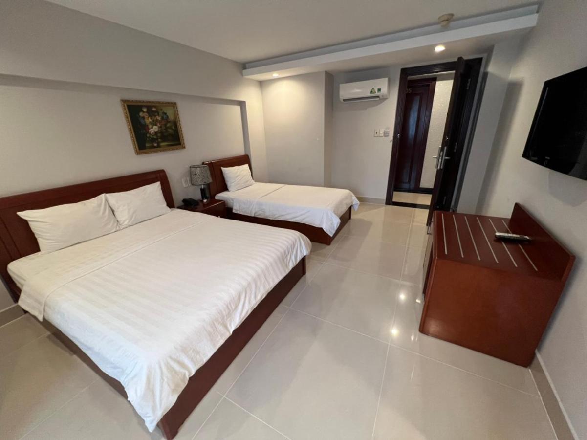 Large Twin Room