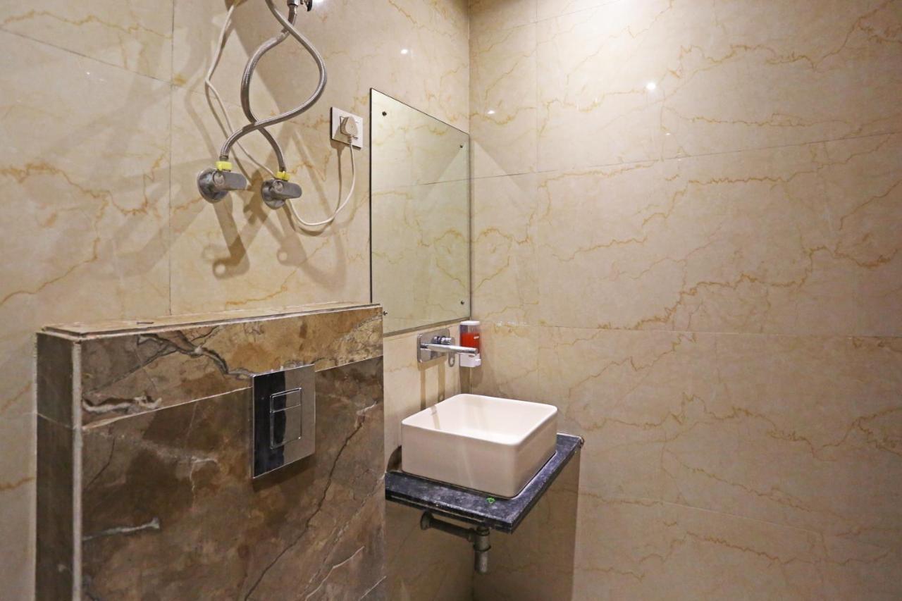 Deluxe Room,1418309985:JPEG