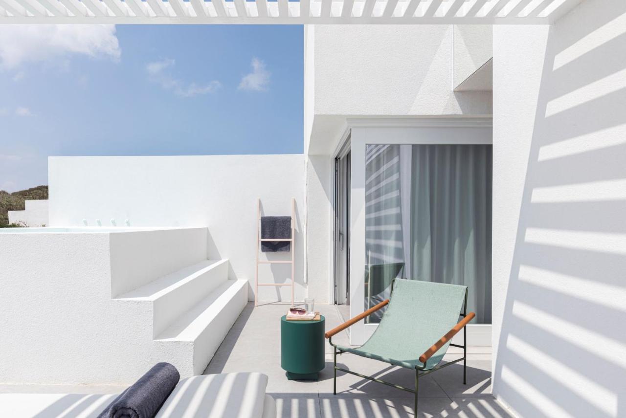 Honeymoon Suite Private Heated Plunge Pool & Sea View