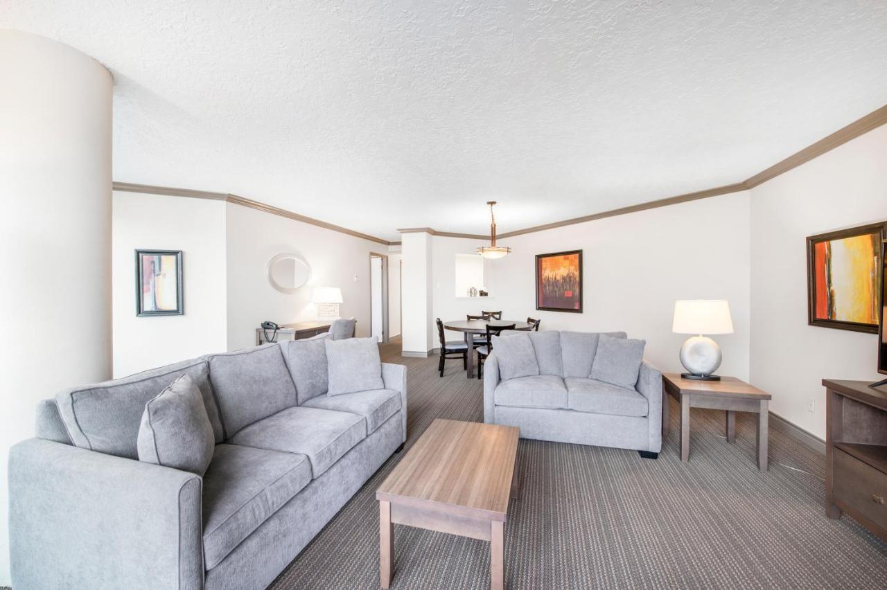 One Bedroom Suite Partial Harbor View