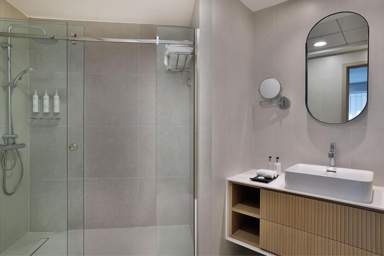 Premium Two Bedroom Suite City View Includes Food & Beverage