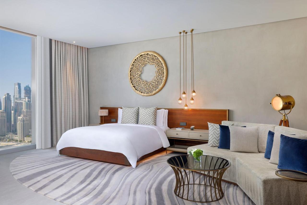 Deluxe King Suite Downtown View including Signature St Regis Butler Service