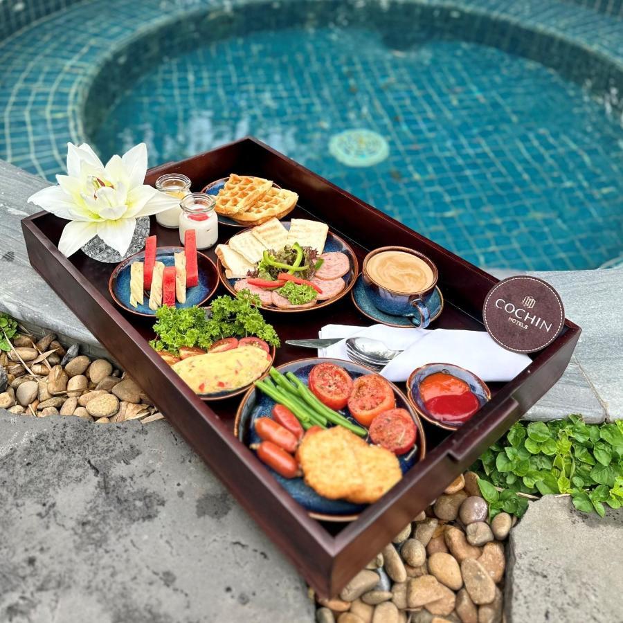 Cochin Signature Suite Floating minibar