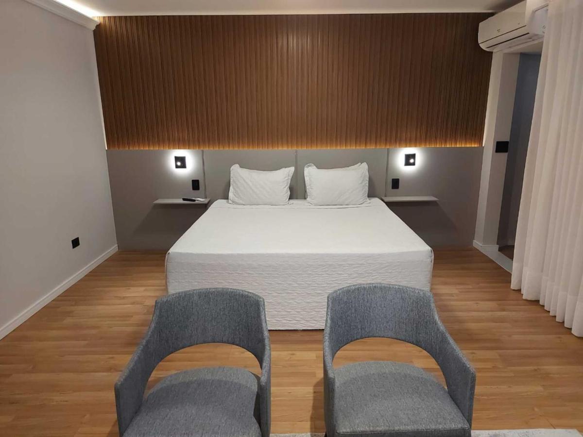 Deluxe Suite Spa Bath