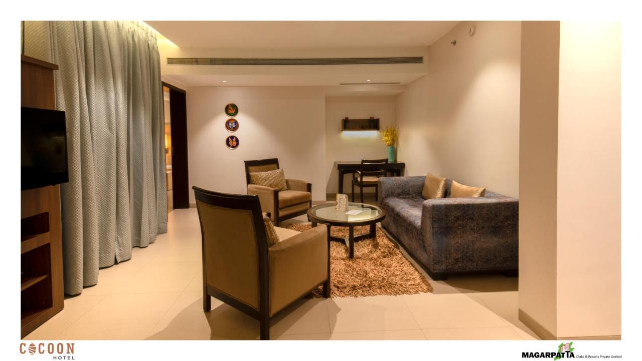 Royal Silk Suite Balcony
