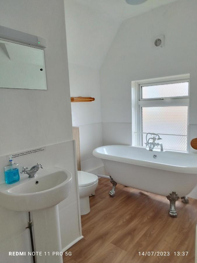 Superior Double Room,1261540264:JPEG