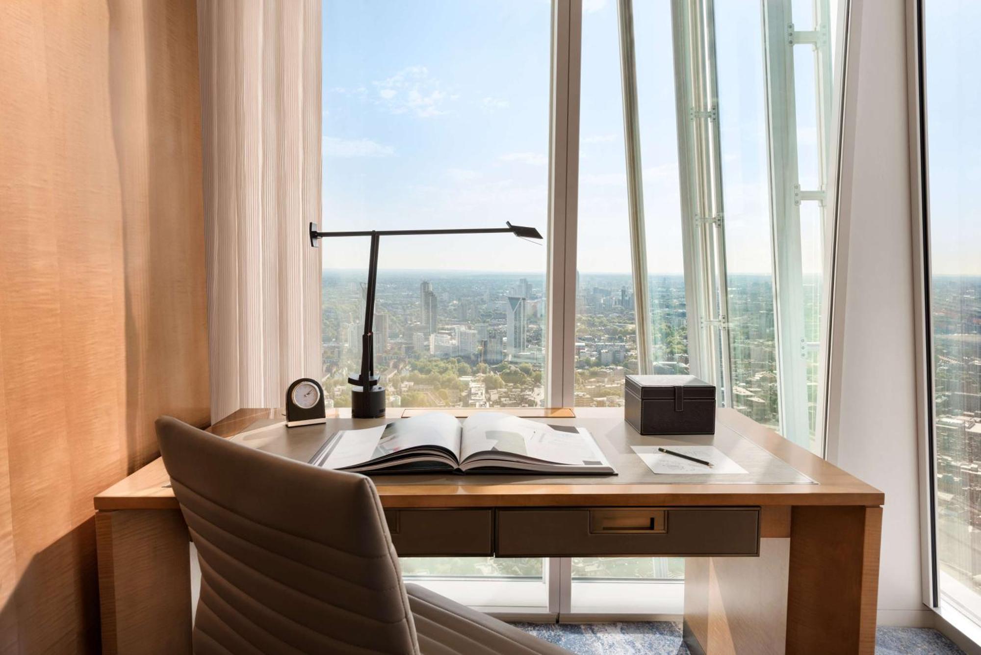 Premier Twin Room City View