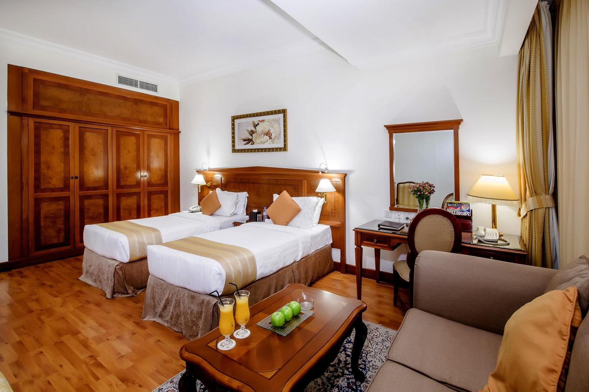 Deluxe Room F&B