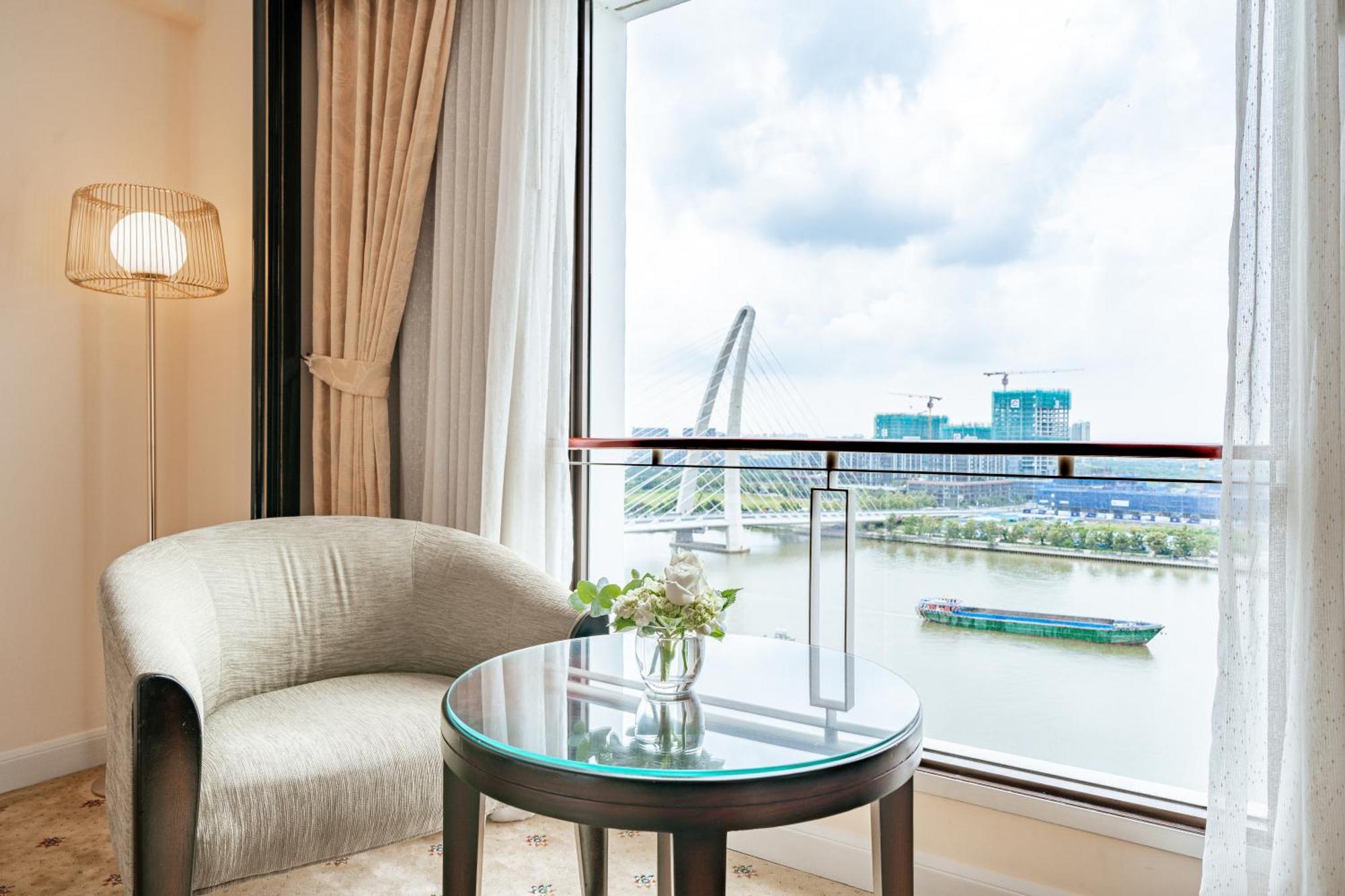 Deluxe Twin Room Riverview