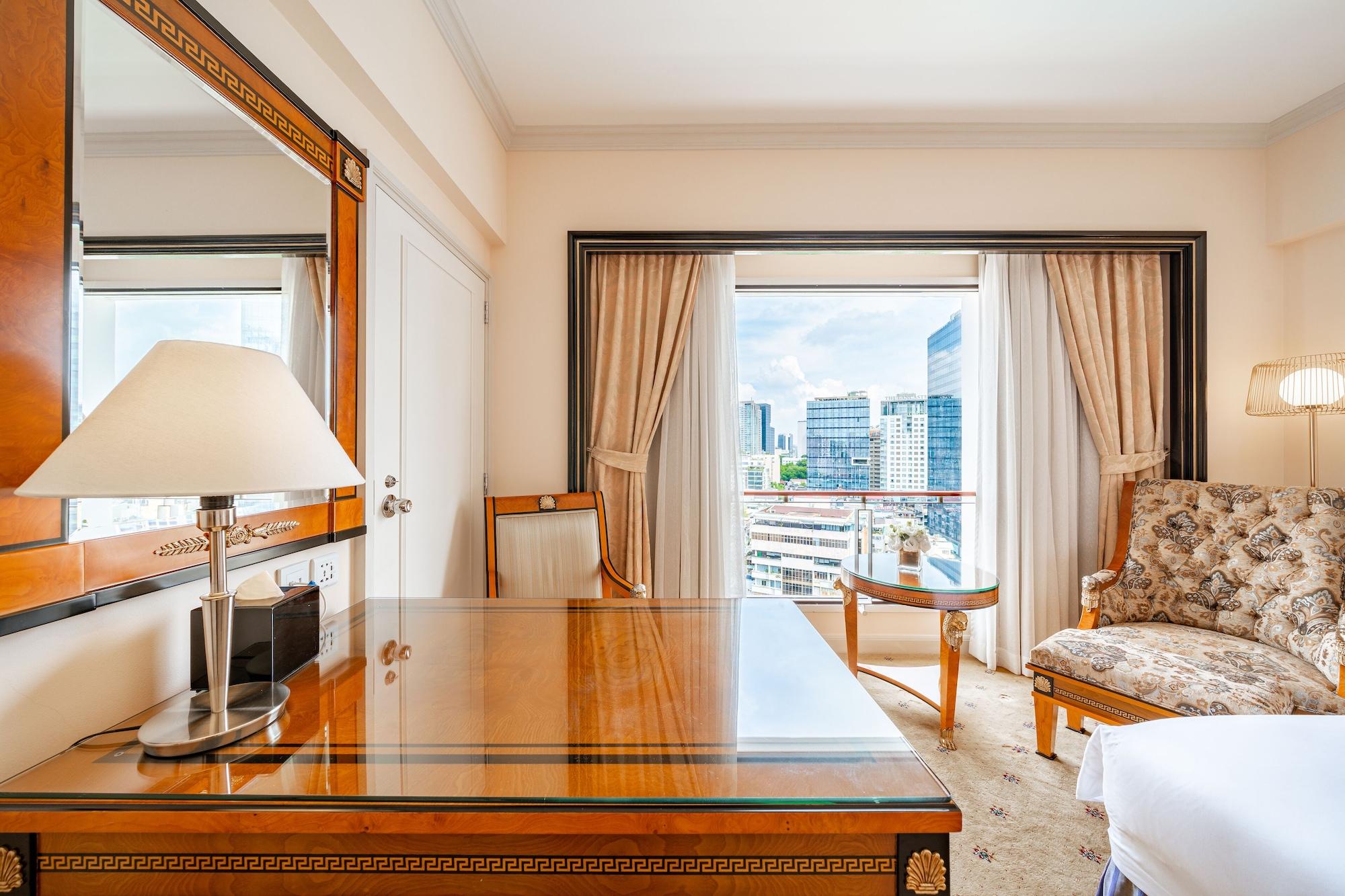Executive Twin City View