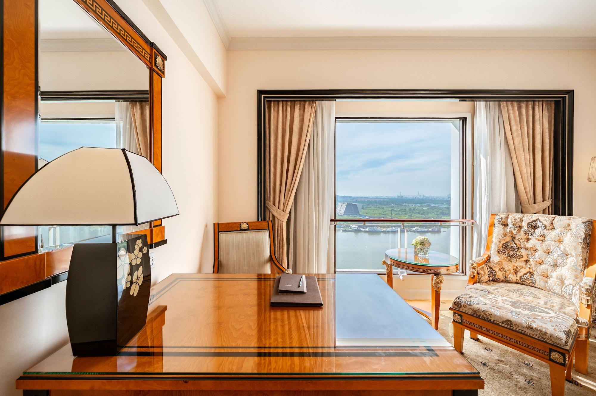 Executive Twin Riverview