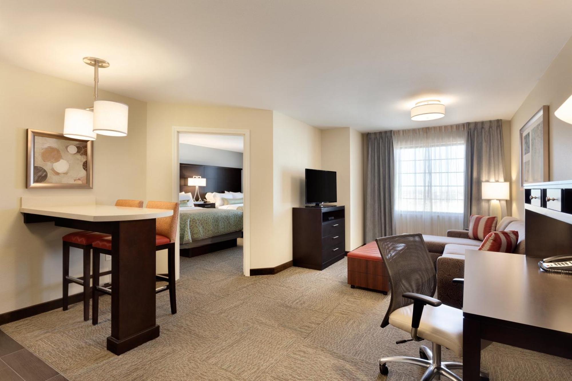 Queen Suite Two Queen Beds Non-Smoking