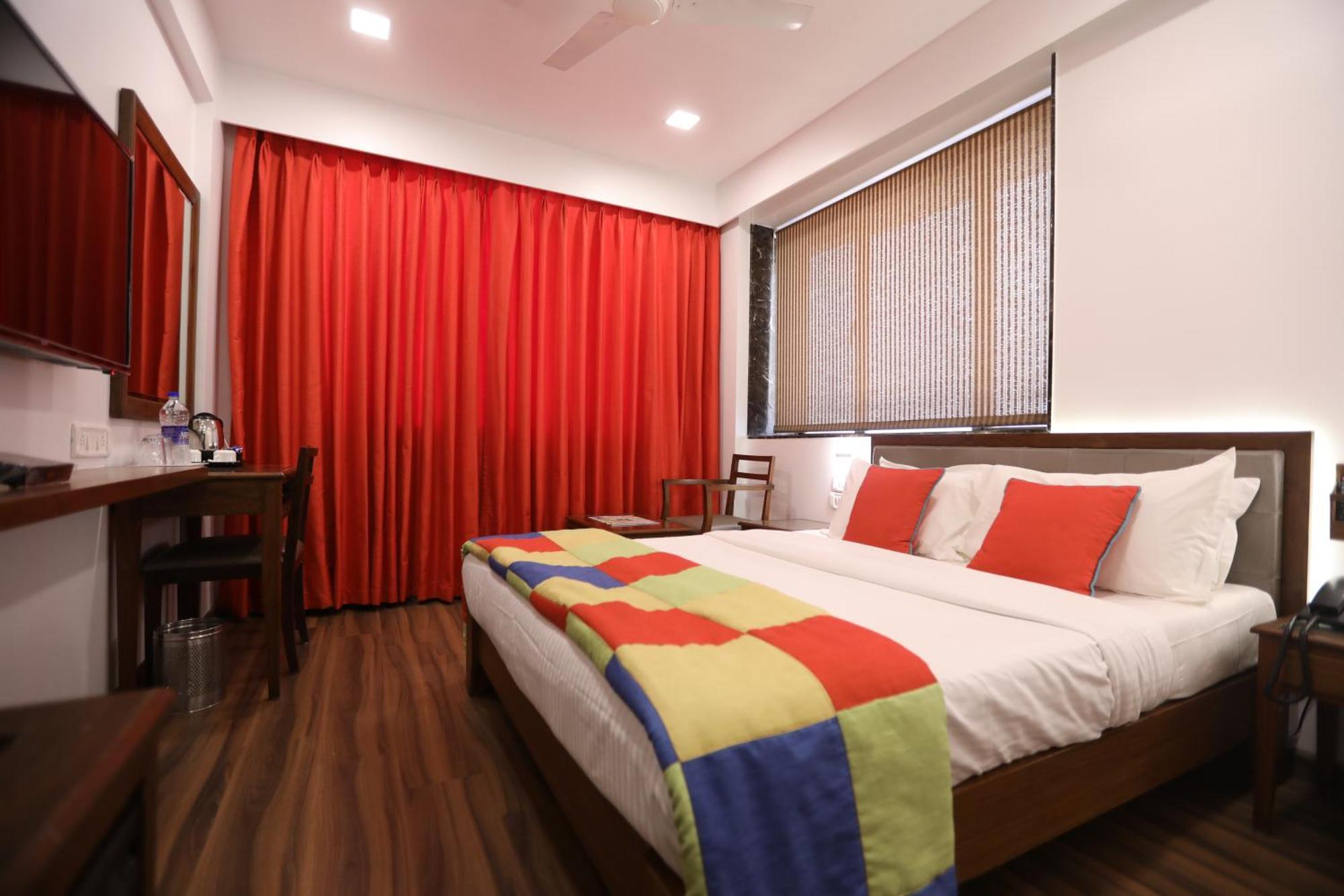 Deluxe Double or Twin Room