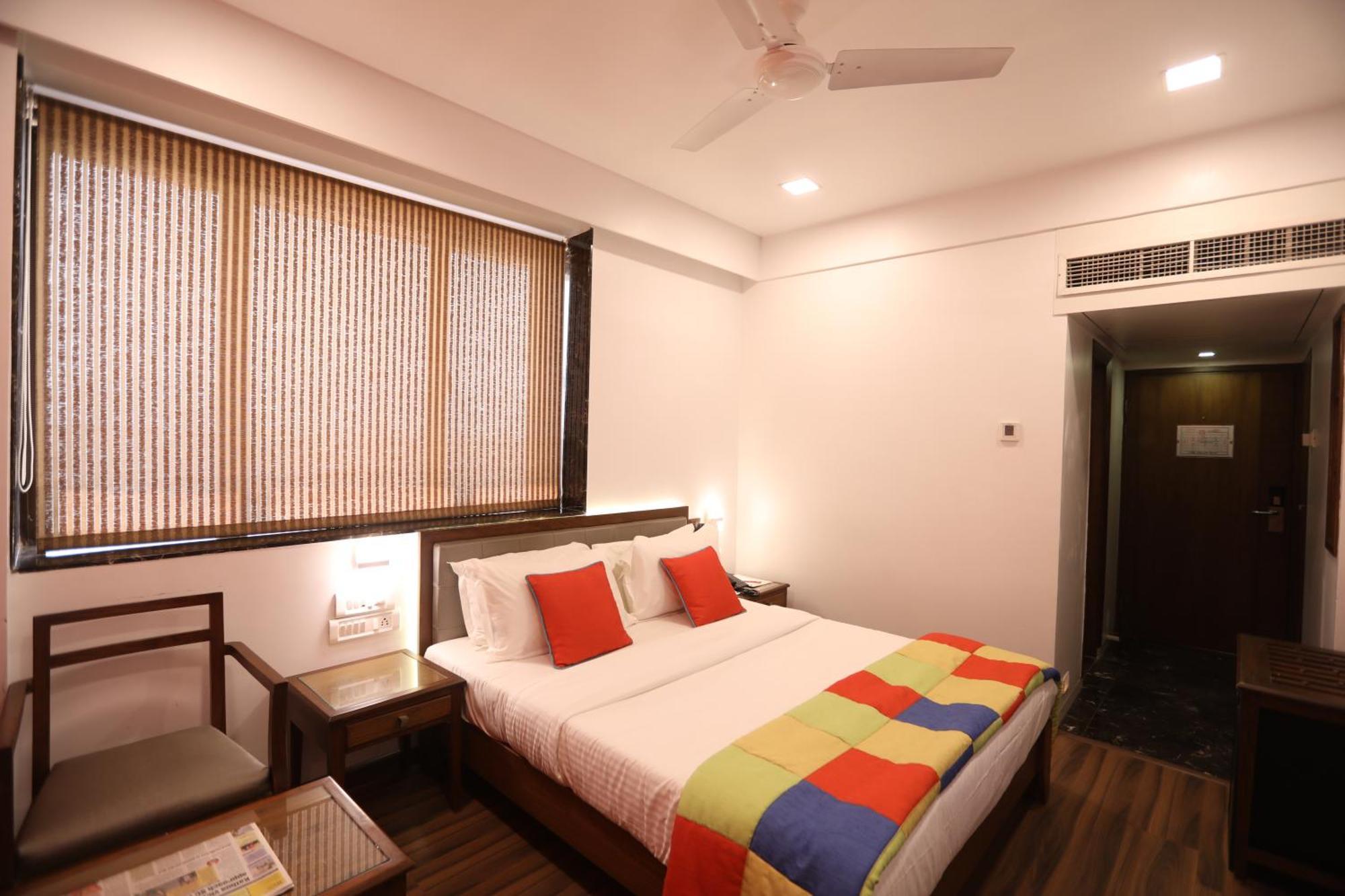 Deluxe Double or Twin Room