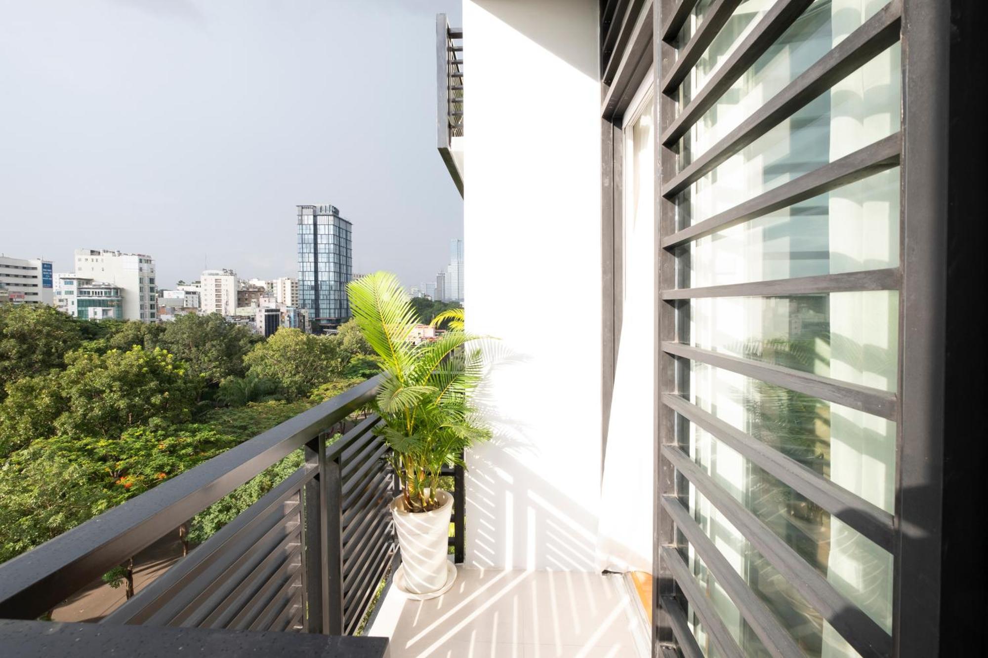 Deluxe Parkview Twin city view