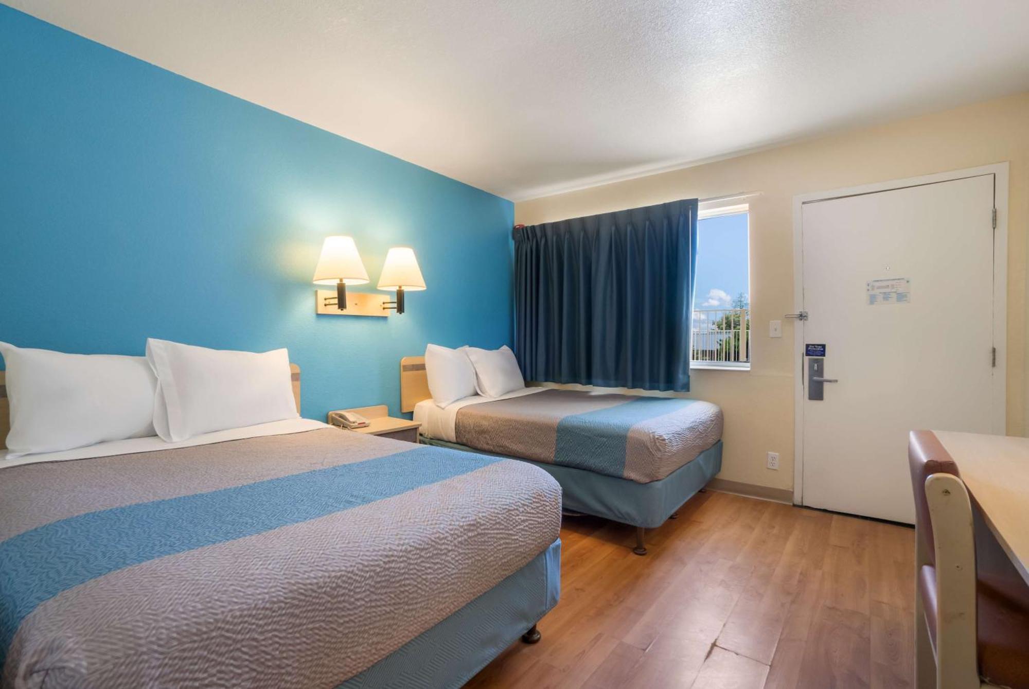 Quadruple Room Disability Access Non-Smoking