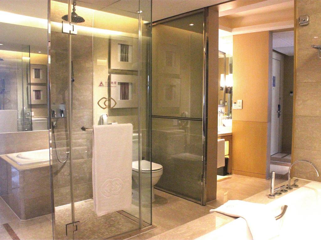 King Room - Mobility Access/Non-Smoking