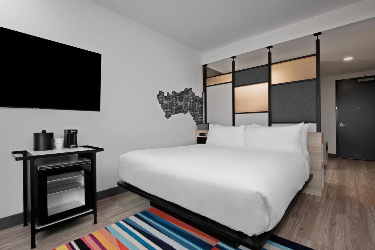 Urban King Room