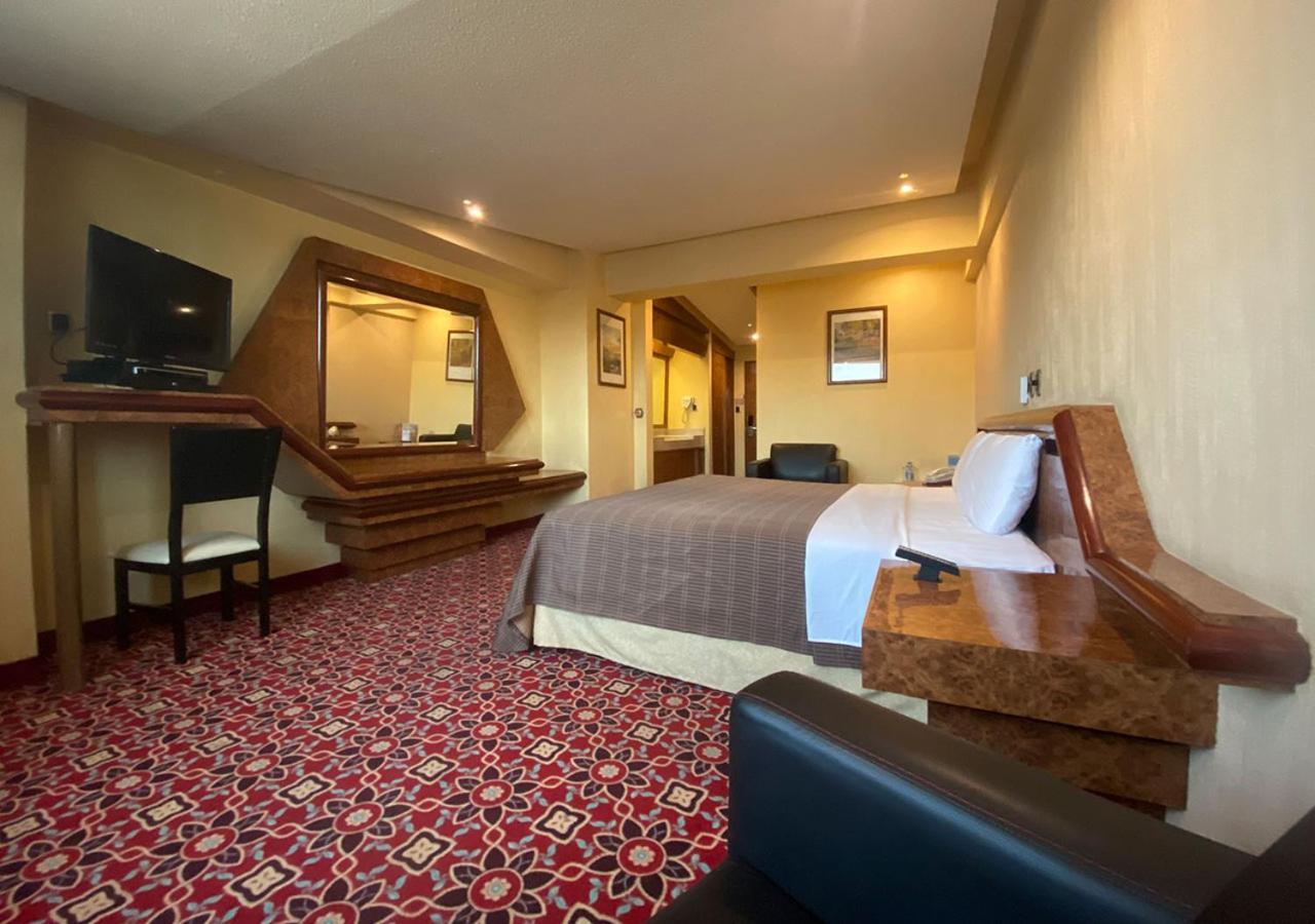 Standard Queen Room