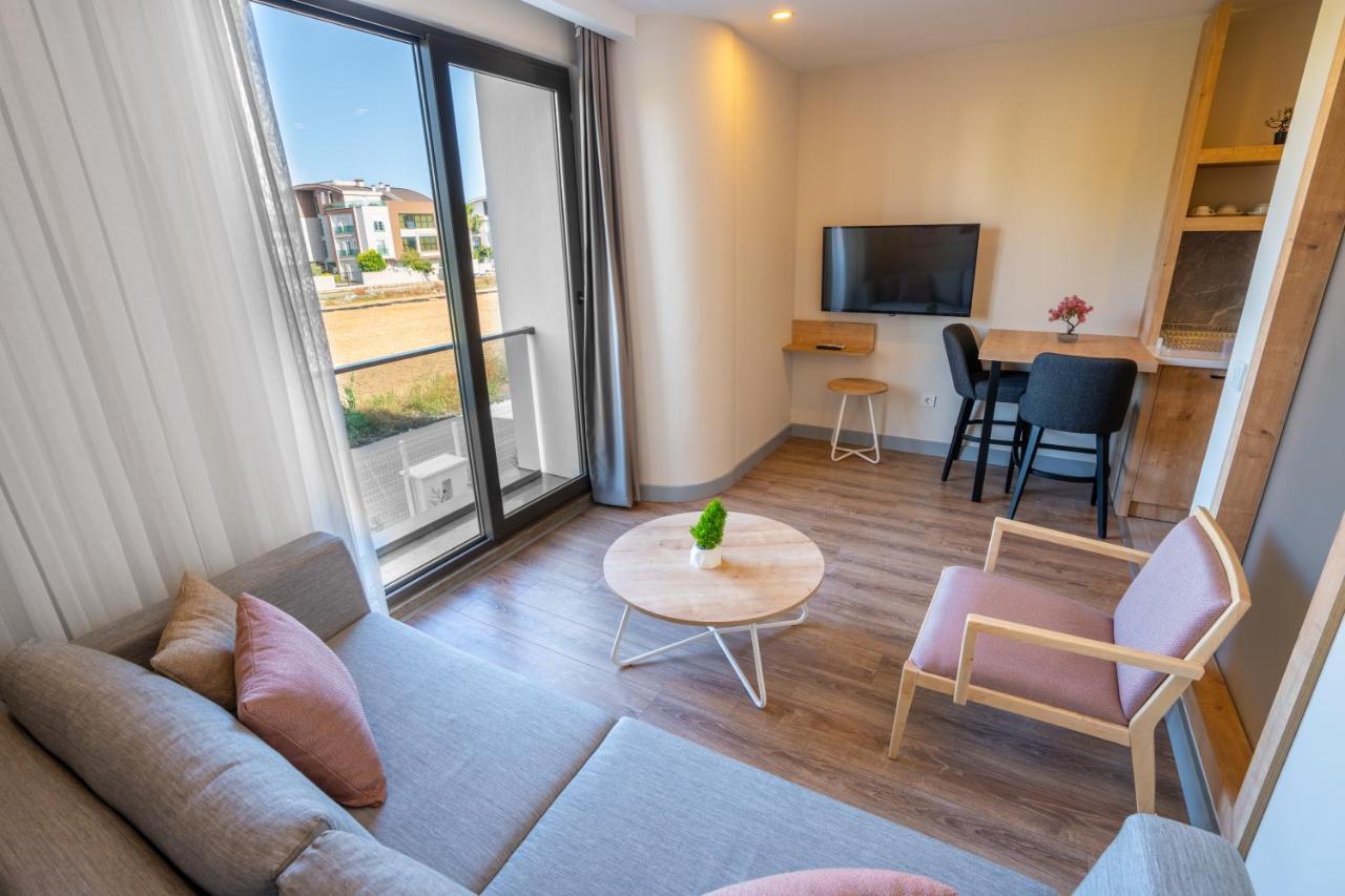 Superior One-Bedroom Apartment