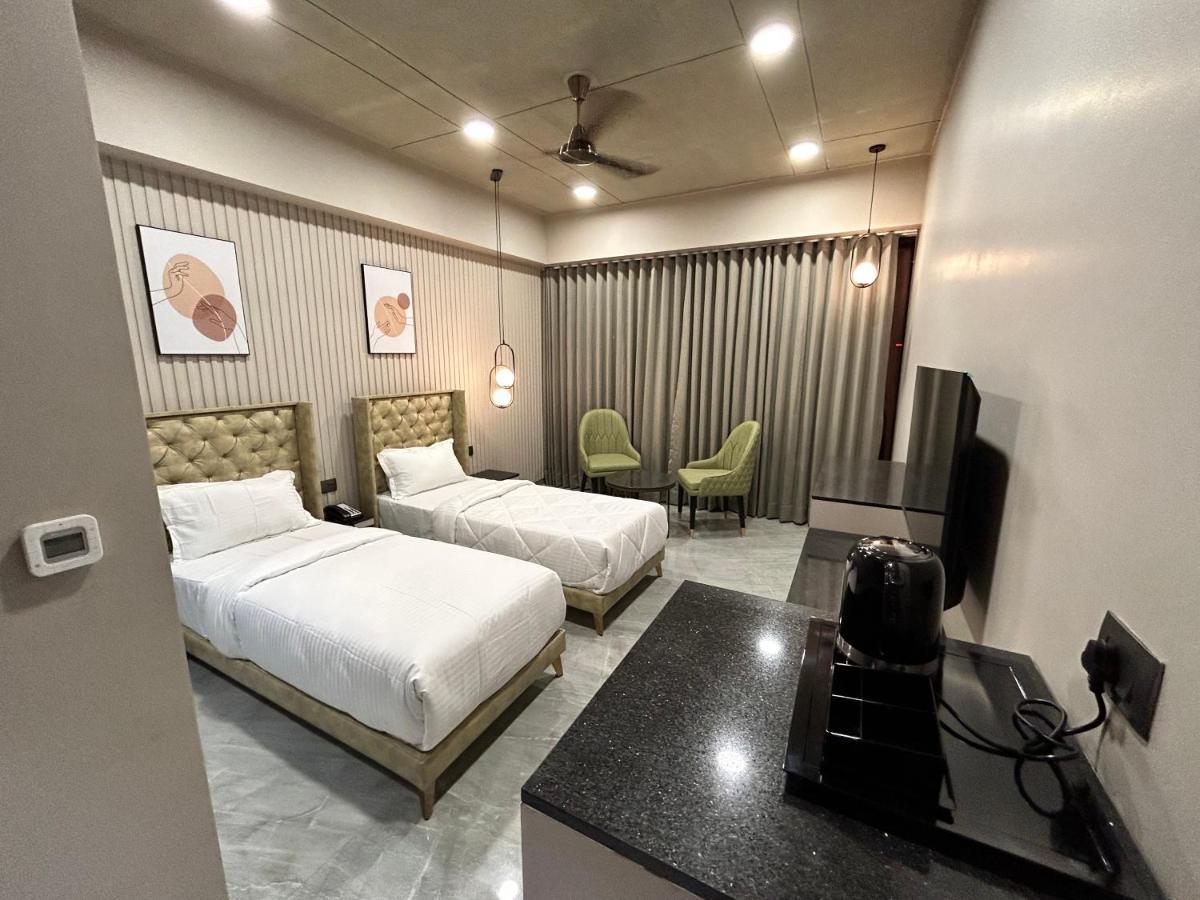 Deluxe Double or Twin Room
