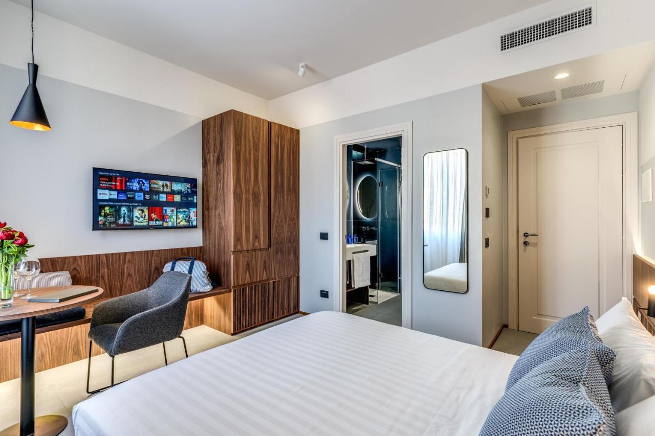 Deluxe King Room,1469690618:JPEG