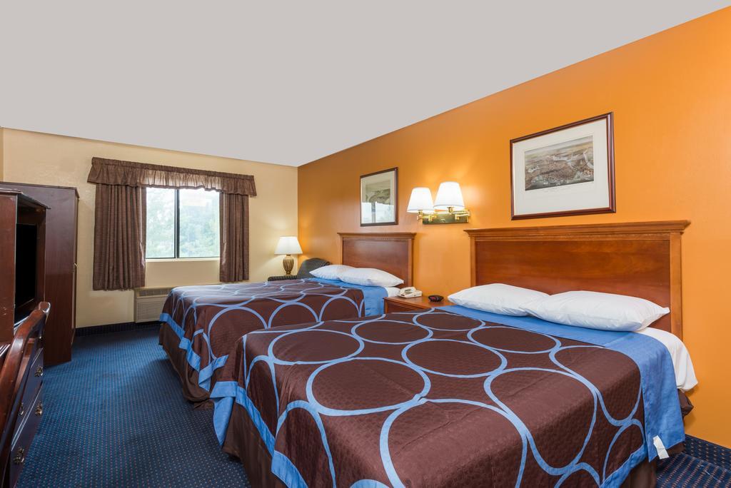 Double Room with Two Double Beds - Smoking