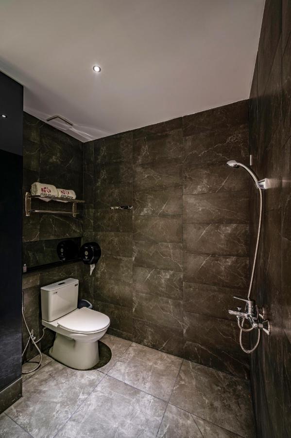 Single Room Lake View