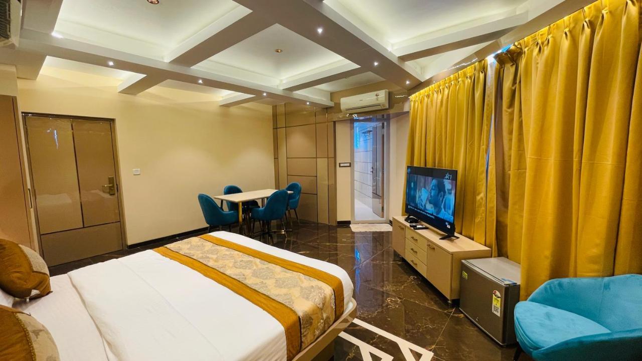 Executive Suite