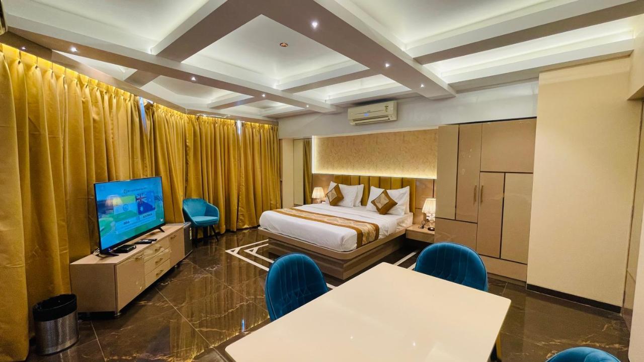 Executive Suite