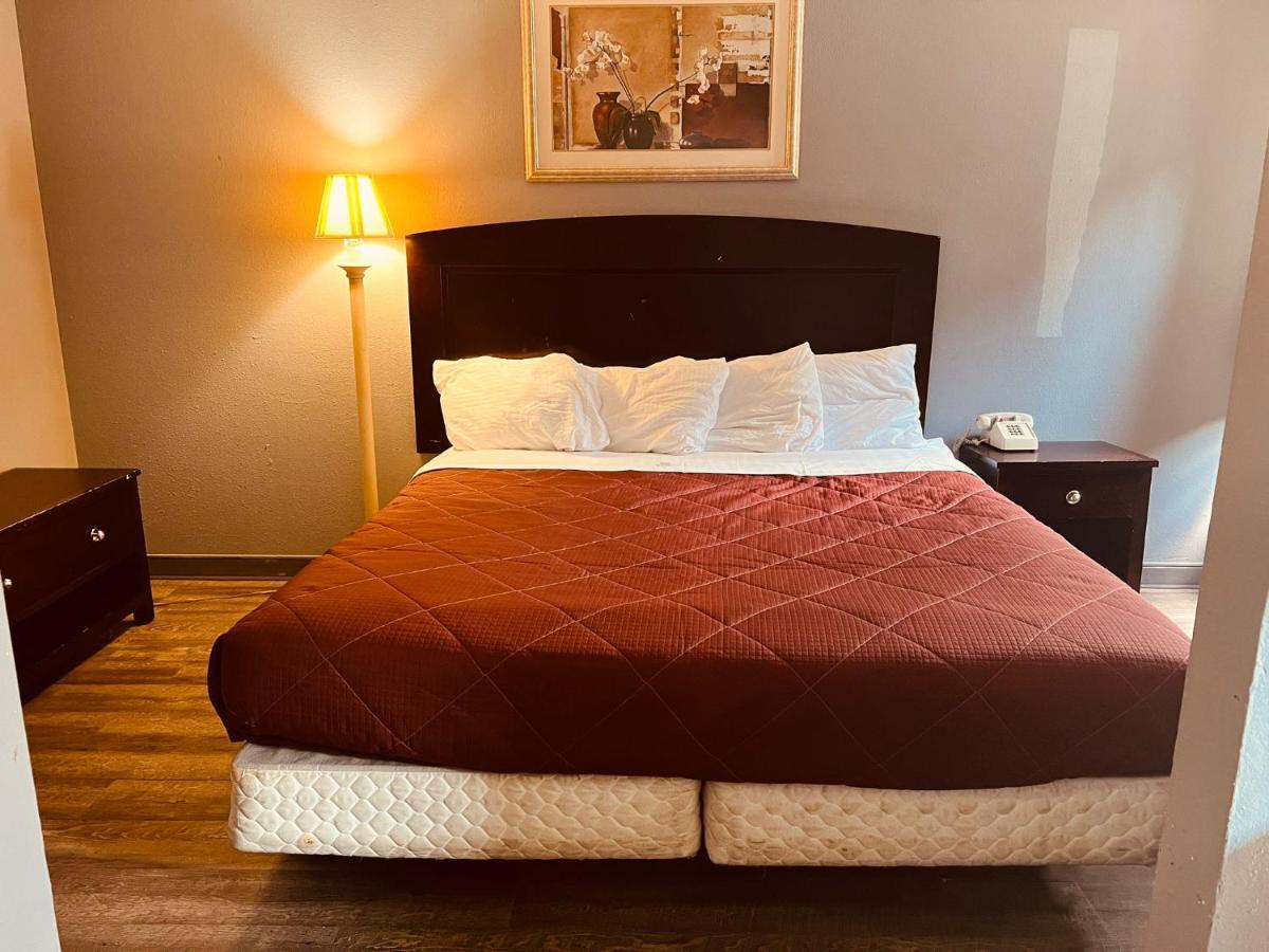 Standard King Room