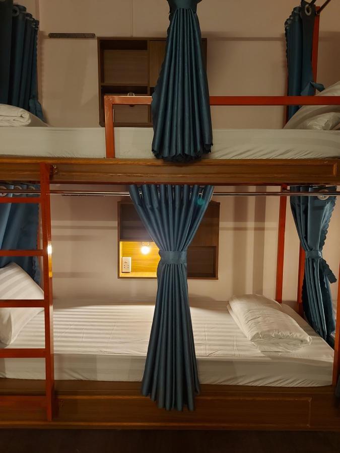 Bed 4-Bed Mixed Dormitory Room