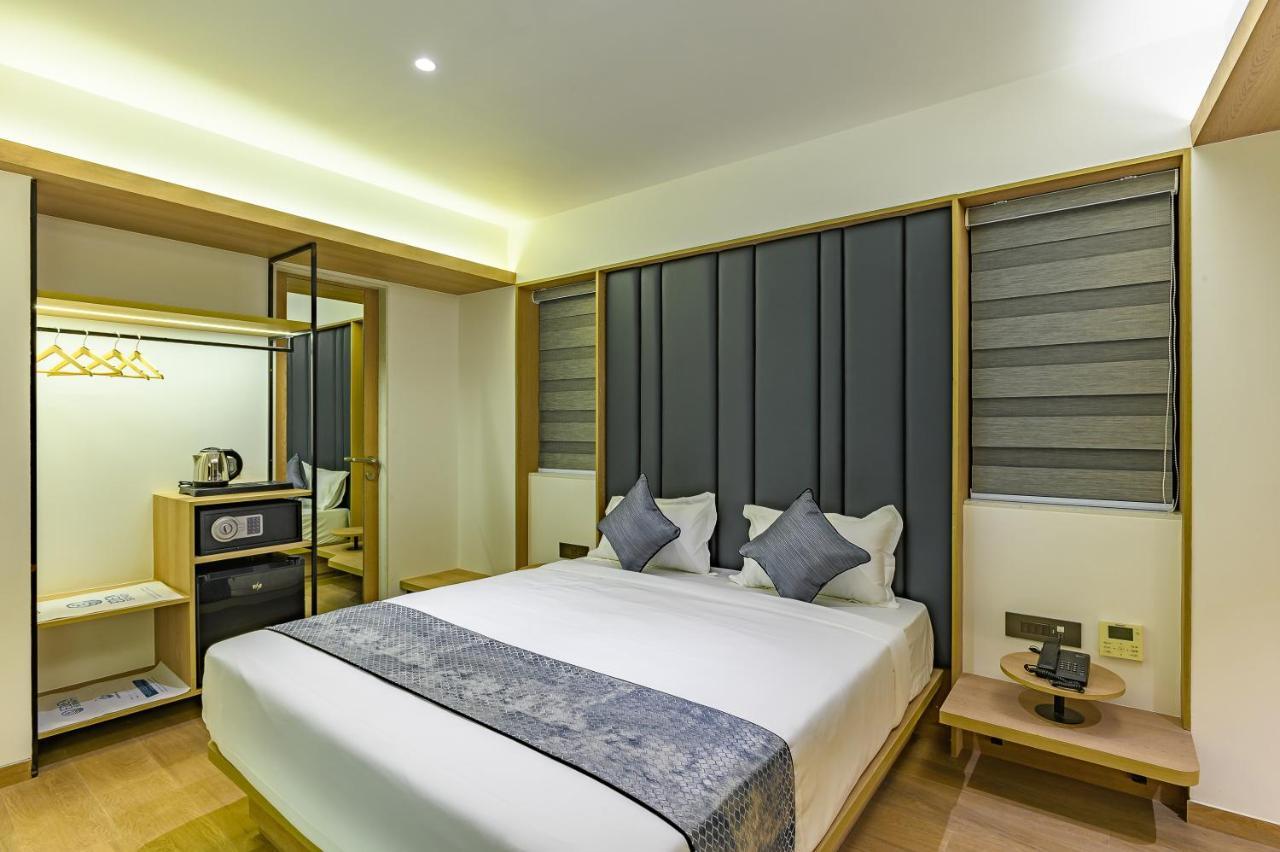 Platinum Room