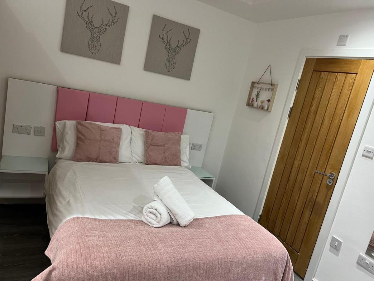 Double Room Private Bathroom