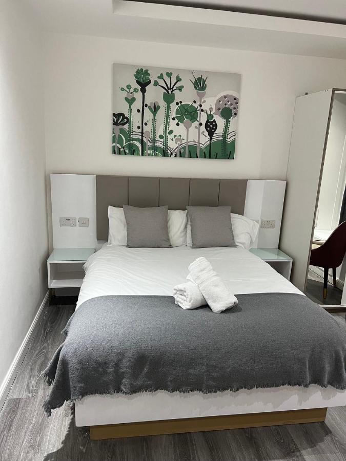 Double Room Private Bathroom