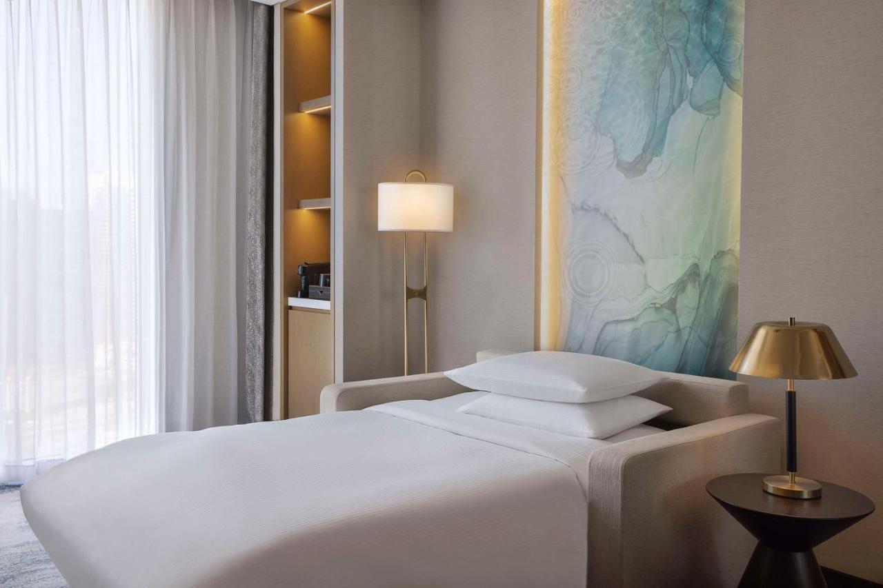 Two-Bedroom King Suite Burj Khalifa View