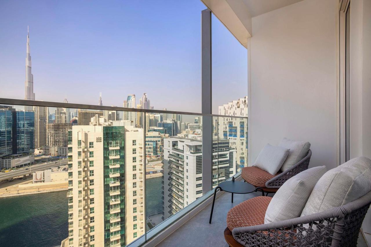 One-Bedroom Superior King Suite Burj Khalifa View