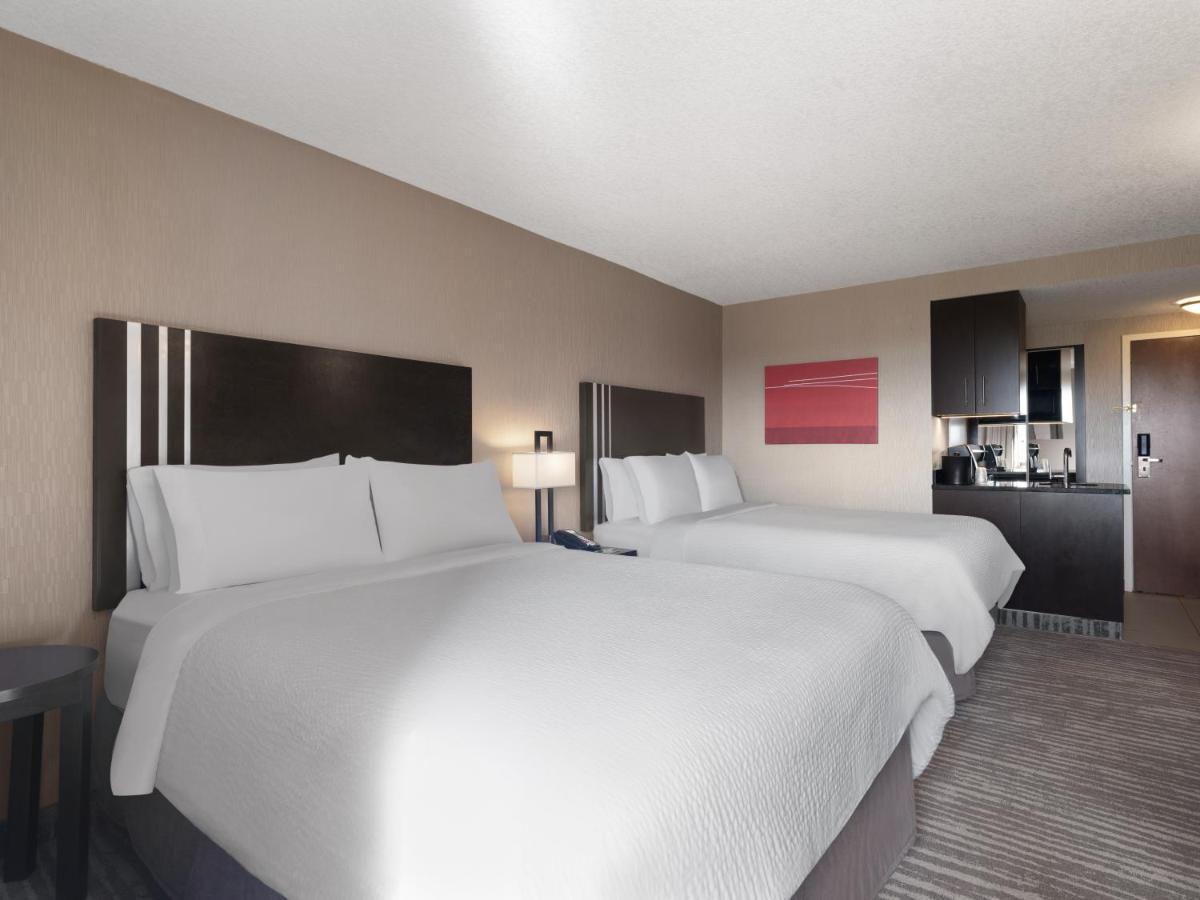 Deluxe Twin Room - Hearing Accessible,1498530748:JPEG