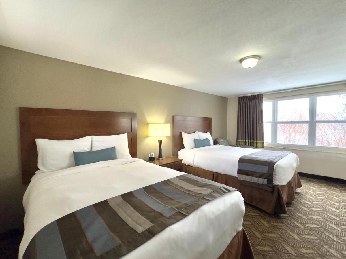Standard Room Two Full Beds Smoking