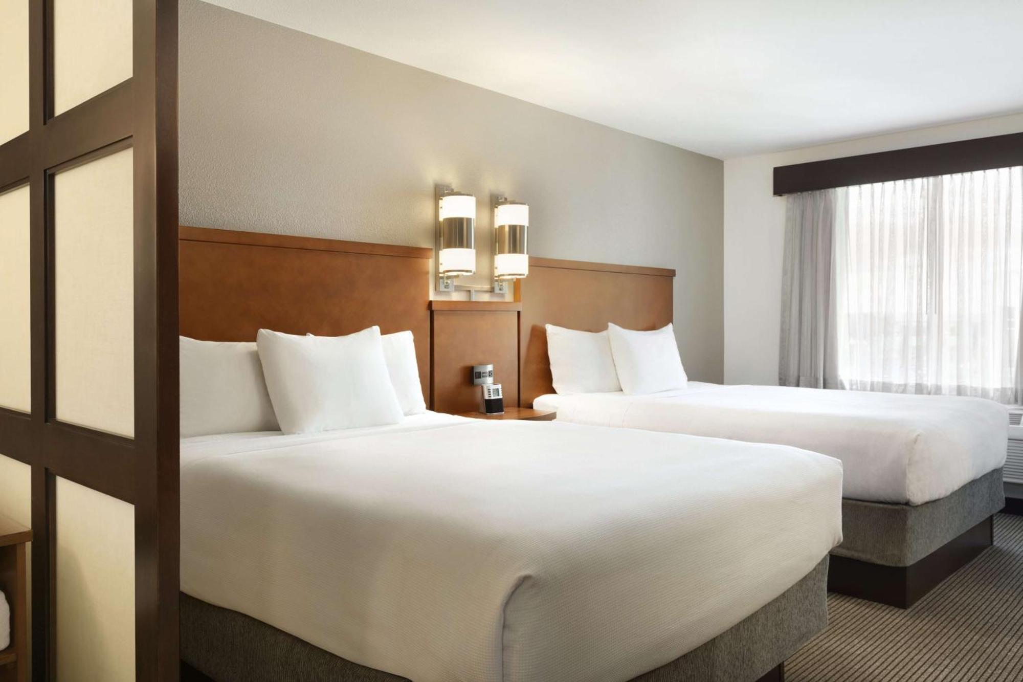 Queen Room Two Queen Beds Sofa Bed High Floor,1439013673:JPEG