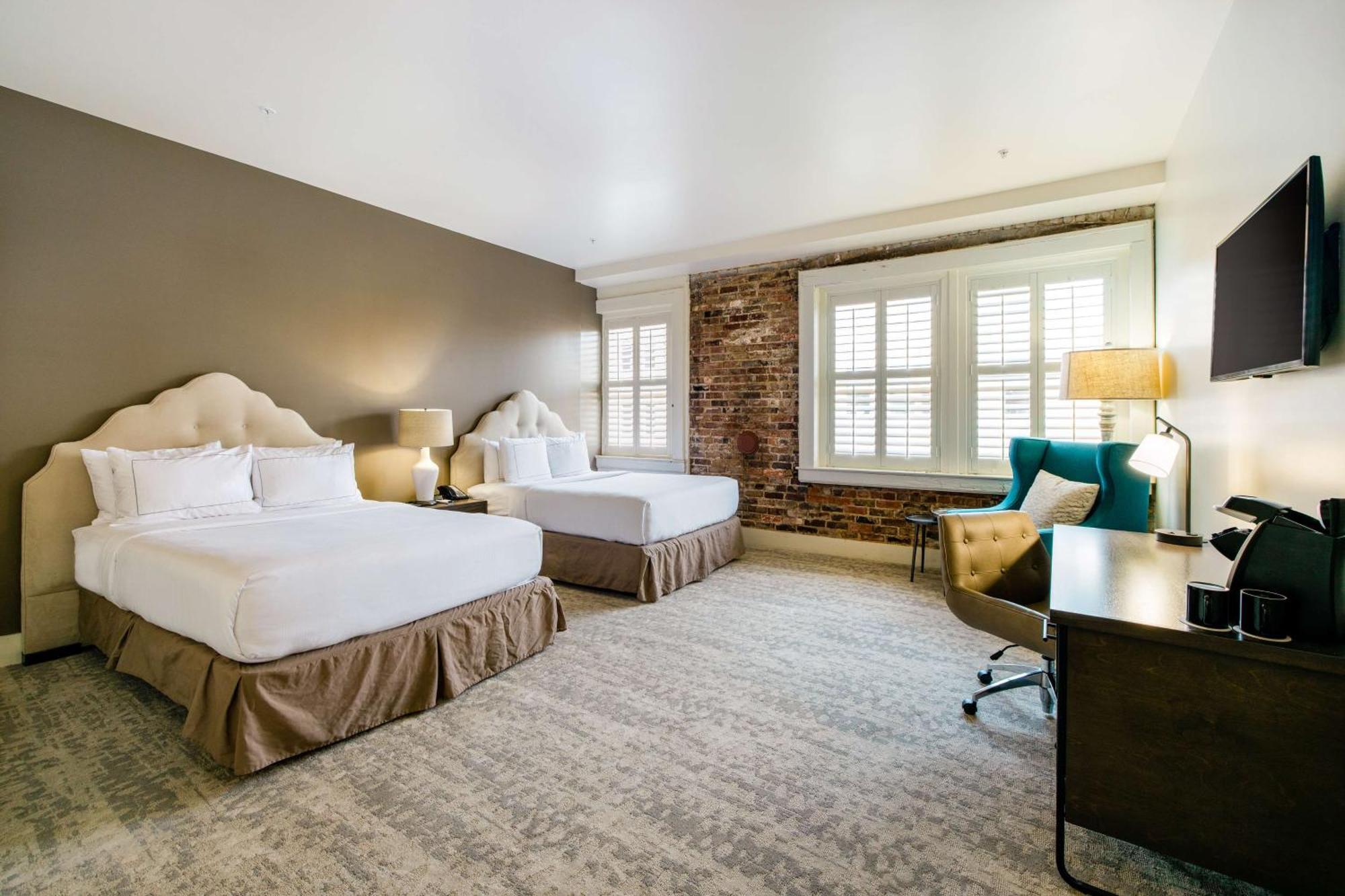Queen Room Two Queen Beds