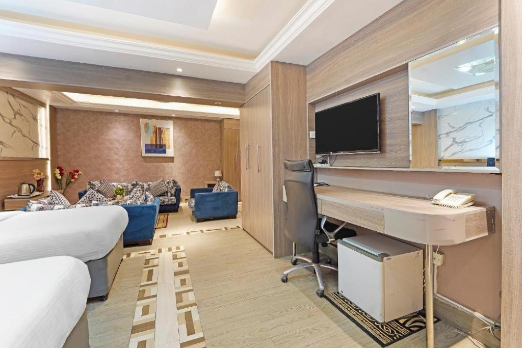 Executive Suite
