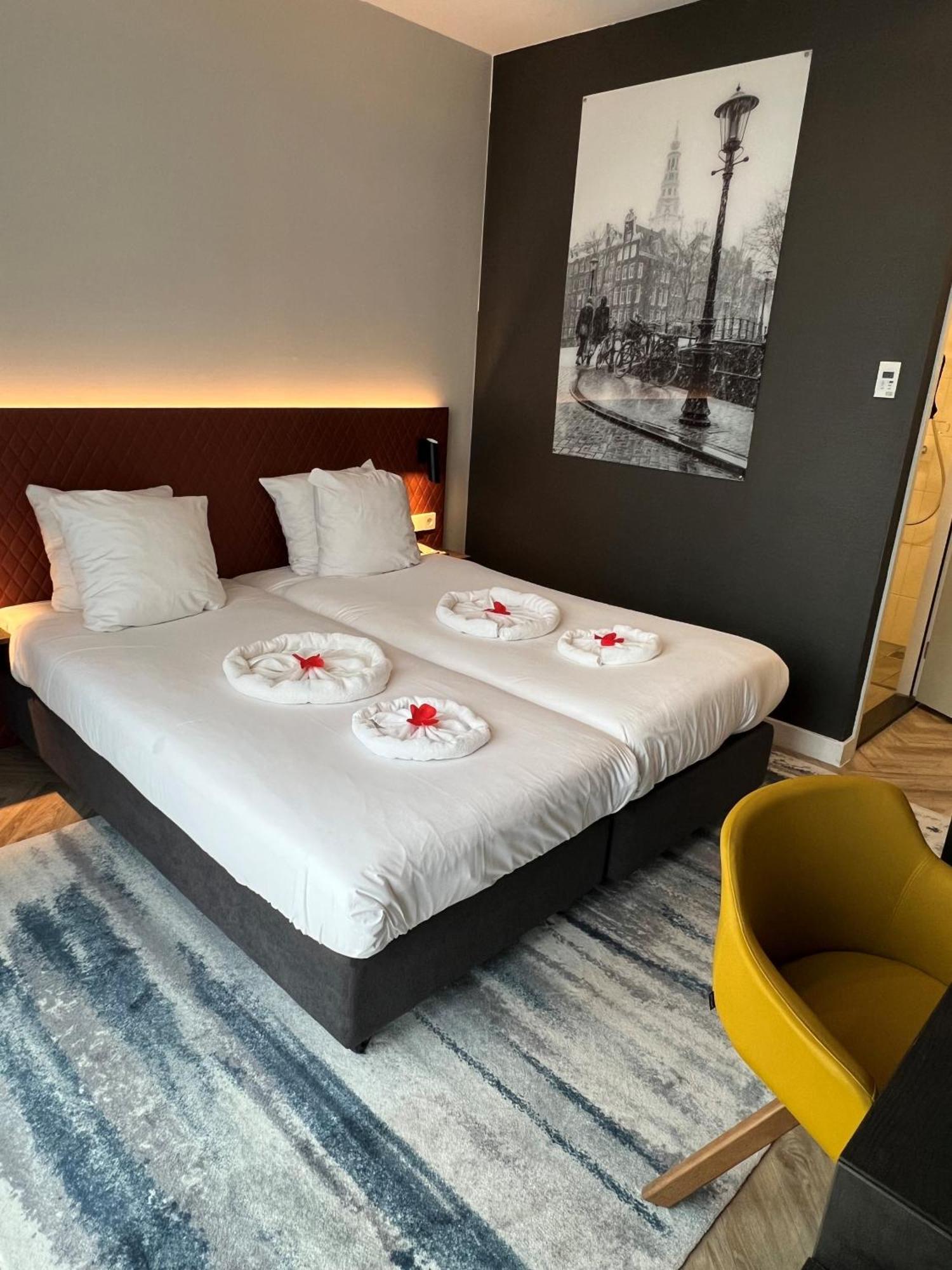 Comfort Double or Twin Room No Window