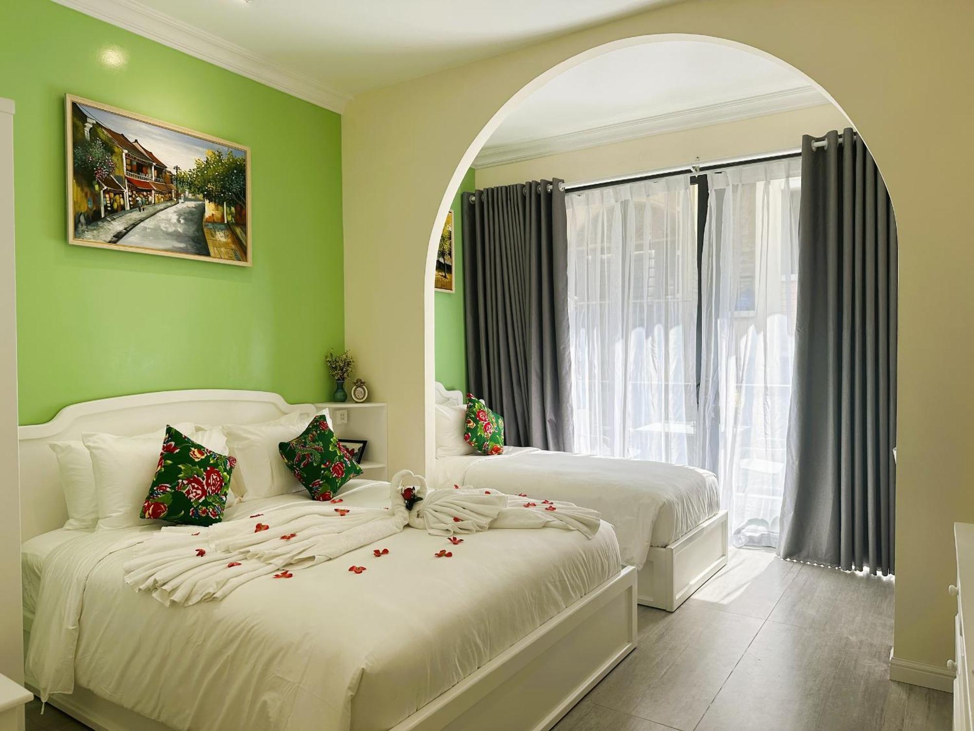 Triple Room Balcony
