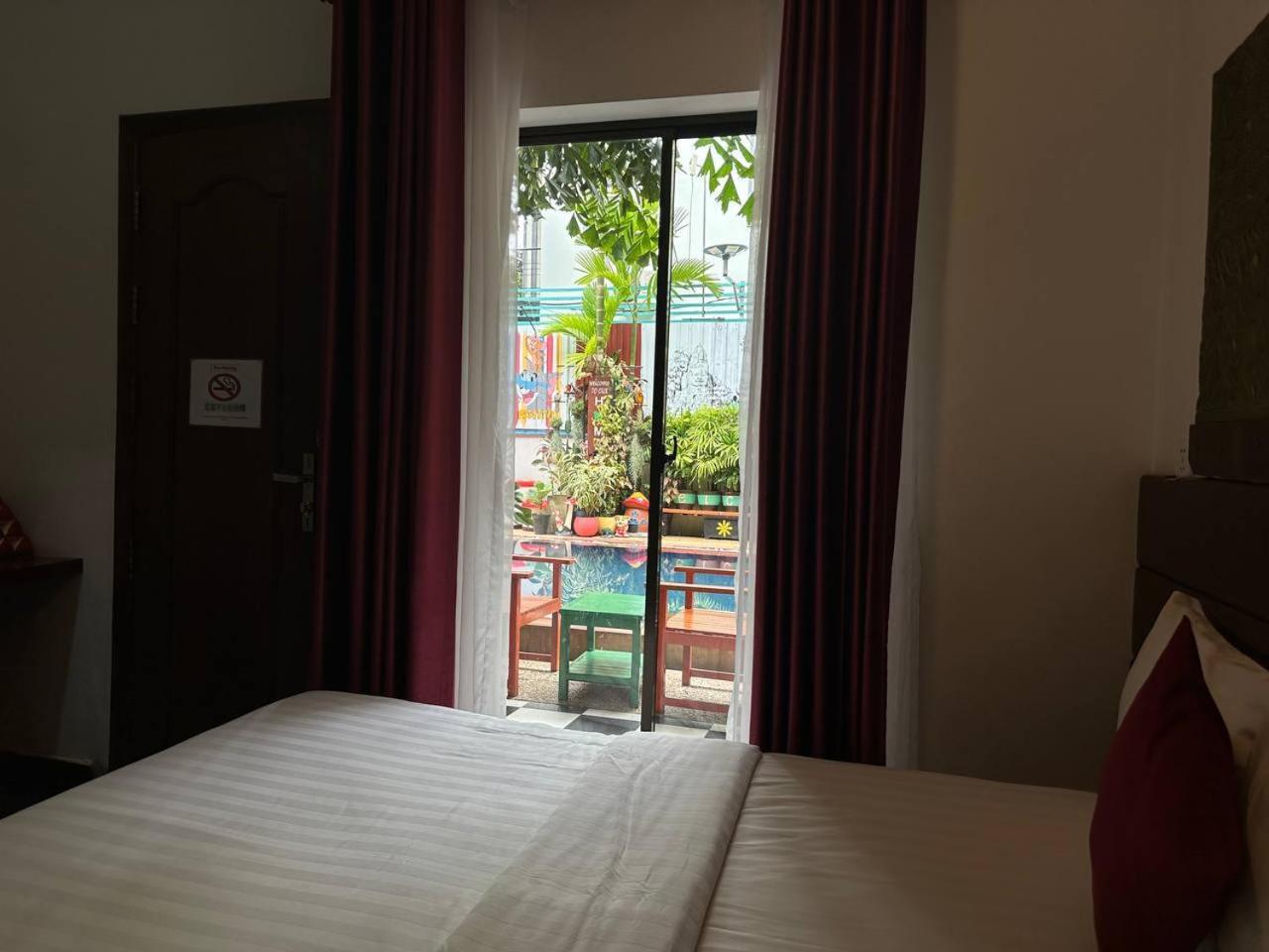 Twin Room Pool View