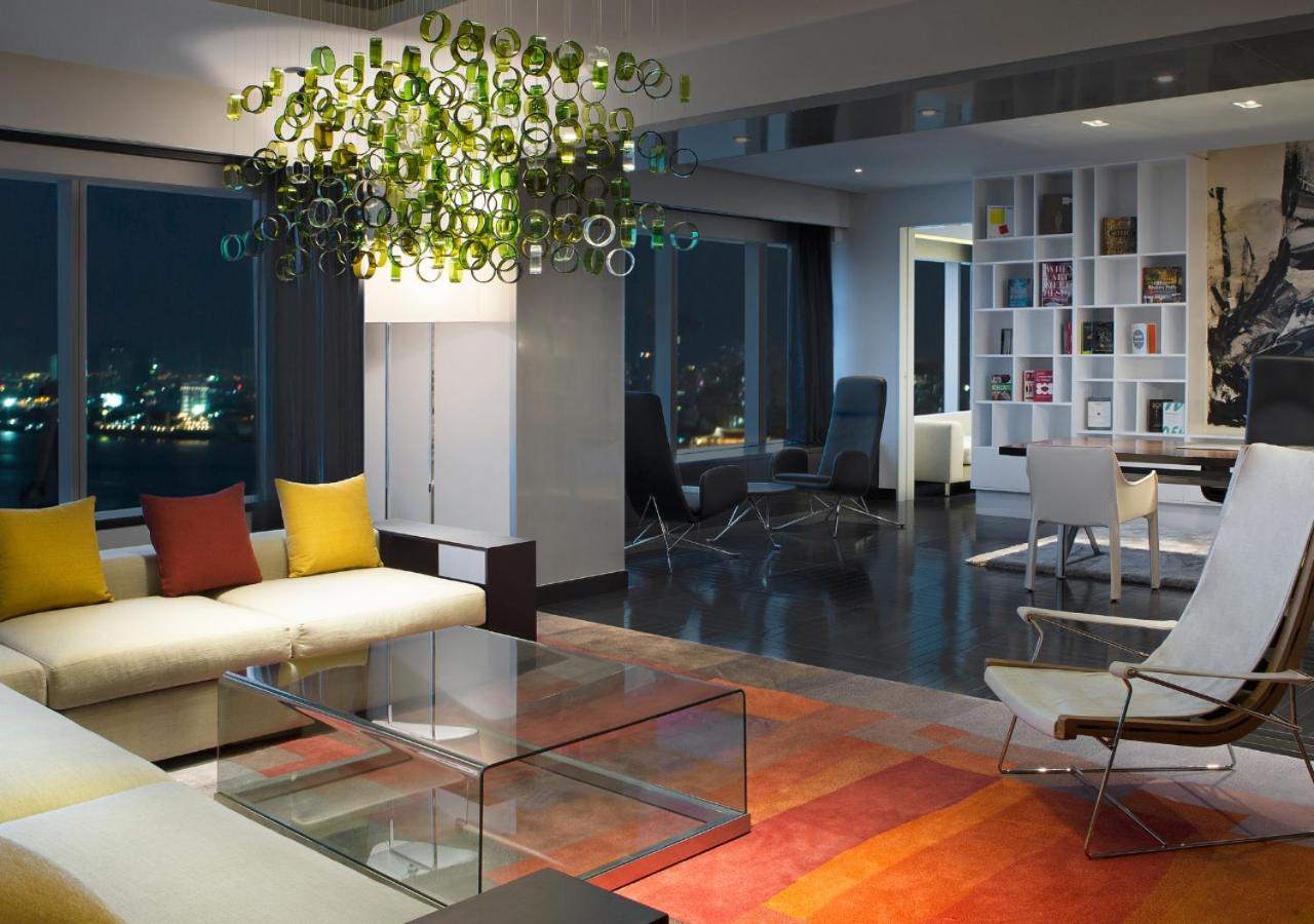 Presidential Suite Concierge lounge access 1 King