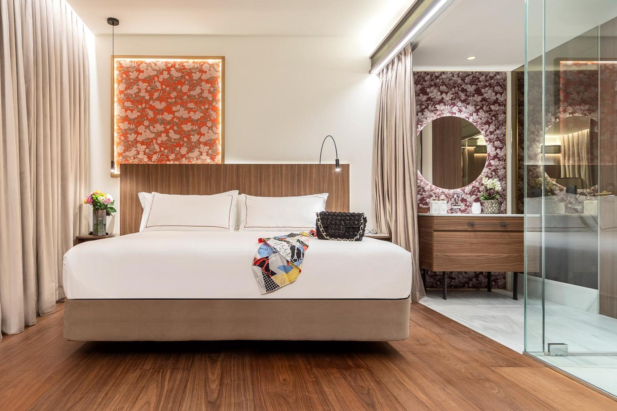 Deluxe Room with Spa Access