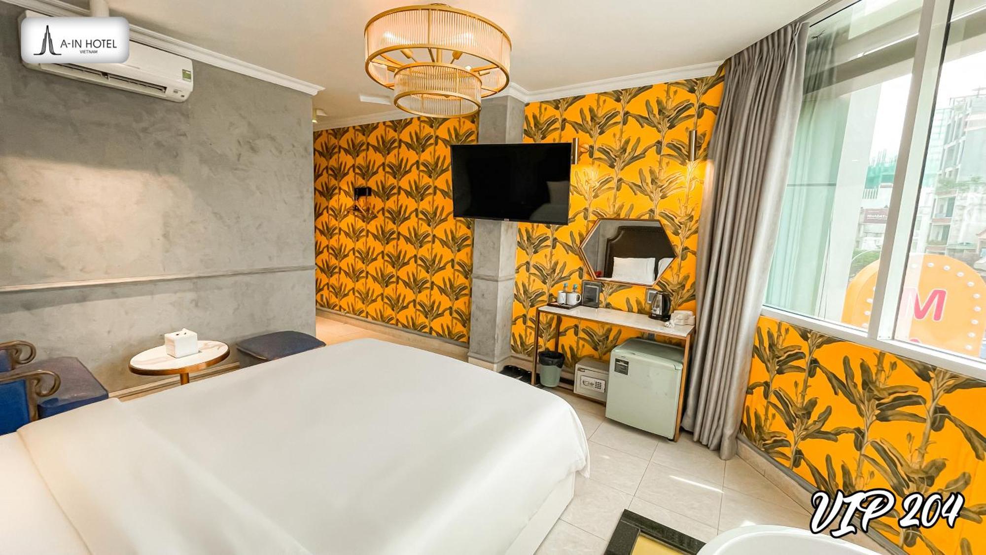 Large Double Room