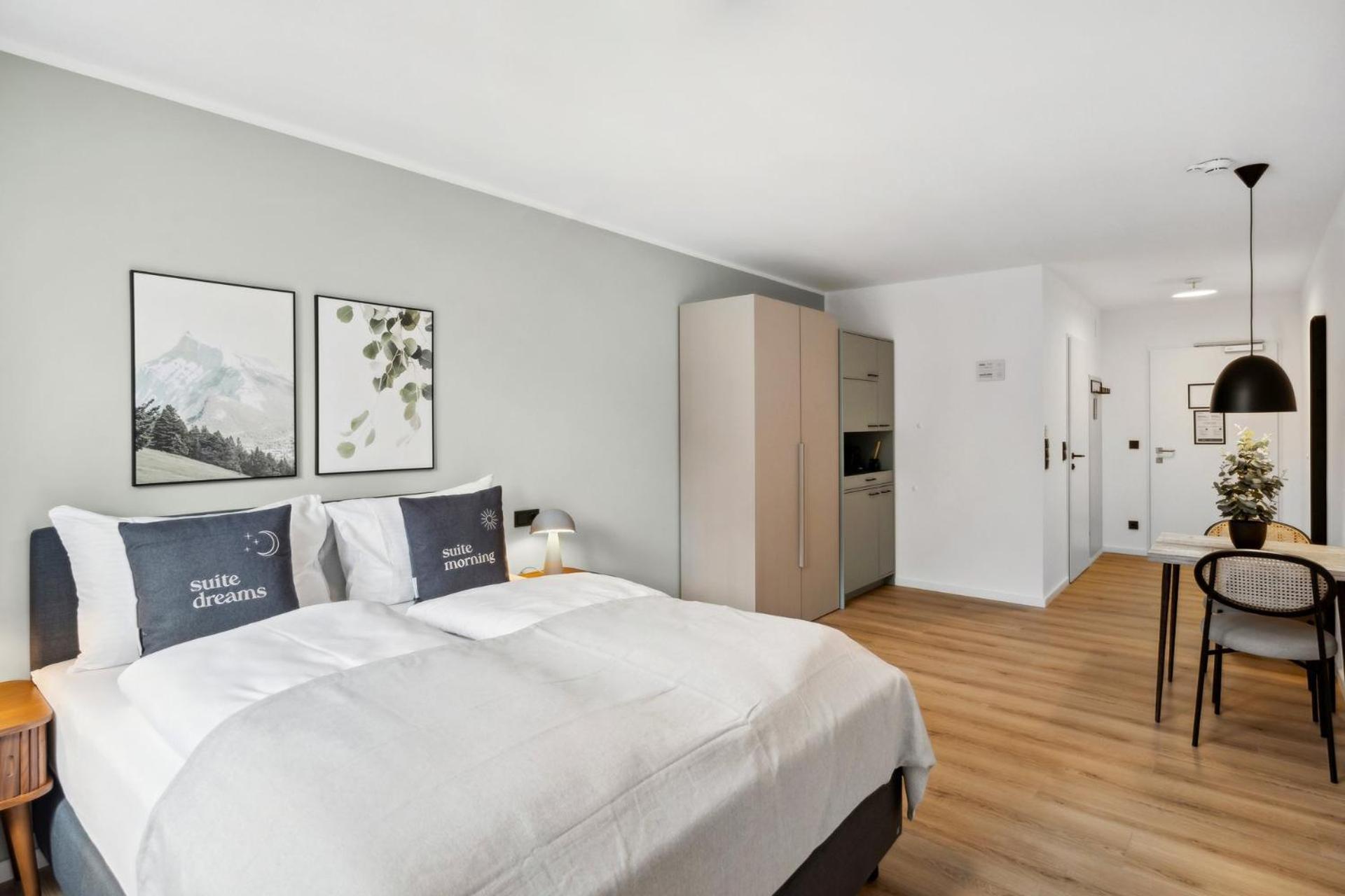 Queen Room